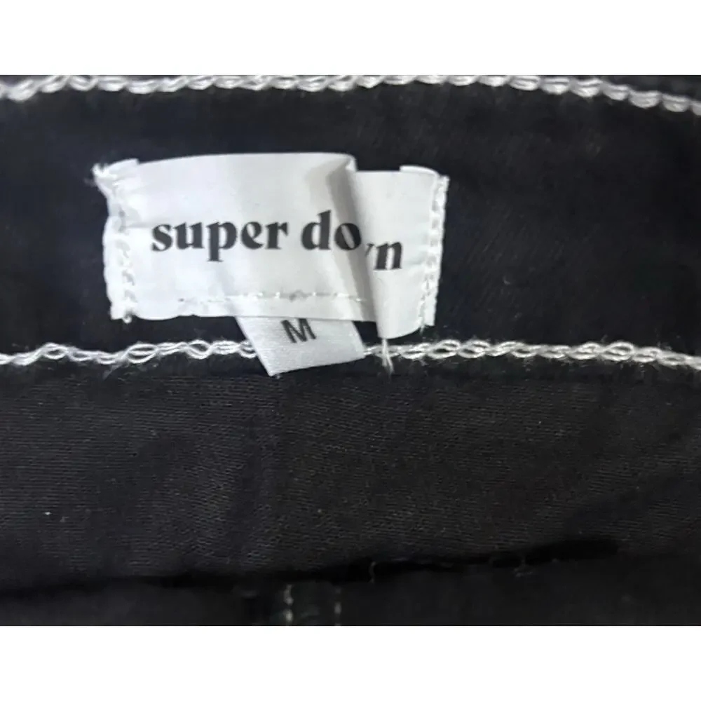 🖤 Superdown Contrast Stitch Zip-Front Mini Skirt 🤍